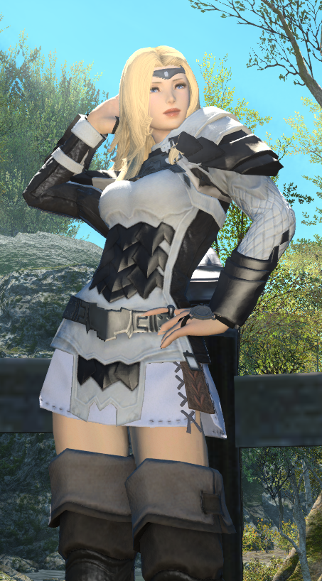Aya pose.png